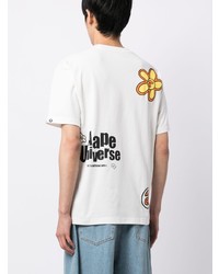 weißes T-Shirt mit einem Rundhalsausschnitt mit Blumenmuster von AAPE BY A BATHING APE