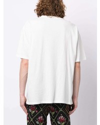 weißes T-Shirt mit einem Rundhalsausschnitt mit Blumenmuster von Bode