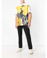 weißes T-Shirt mit einem Rundhalsausschnitt mit Blumenmuster von Calvin Klein 205W39nyc