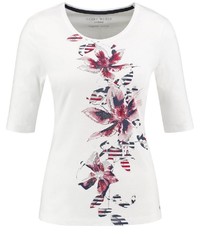 weißes T-Shirt mit einem Rundhalsausschnitt mit Blumenmuster von Gerry Weber