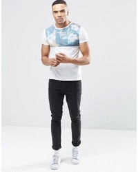 weißes T-Shirt mit einem Rundhalsausschnitt mit Blumenmuster von Jack and Jones