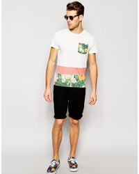 weißes T-Shirt mit einem Rundhalsausschnitt mit Blumenmuster von Jack and Jones