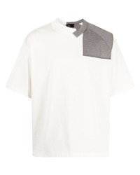 weißes T-Shirt mit einem Rundhalsausschnitt mit Flicken von Kolor