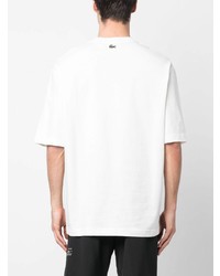 weißes T-Shirt mit einem Rundhalsausschnitt mit geometrischem Muster von Lacoste