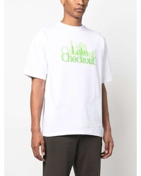 weißes T-Shirt mit einem Rundhalsausschnitt mit Karomuster von Late Checkout