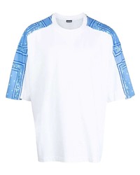 weißes T-Shirt mit einem Rundhalsausschnitt mit Paisley-Muster von Jacquemus