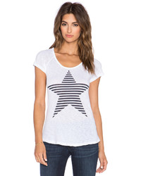 weißes T-Shirt mit einem Rundhalsausschnitt mit Sternenmuster