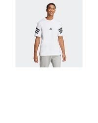 weißes T-Shirt mit einem Rundhalsausschnitt von adidas Sportswear