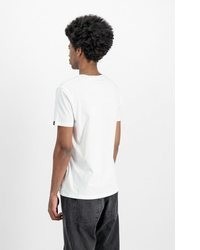 weißes T-Shirt mit einem Rundhalsausschnitt von Alpha Industries