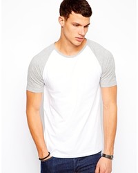 weißes T-Shirt mit einem Rundhalsausschnitt von Asos