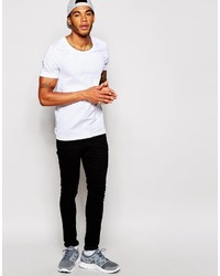 weißes T-Shirt mit einem Rundhalsausschnitt von Asos