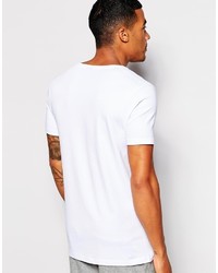 weißes T-Shirt mit einem Rundhalsausschnitt von Asos