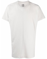 weißes T-Shirt mit einem Rundhalsausschnitt von Homme Plissé Issey Miyake