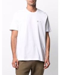 weißes T-Shirt mit einem Rundhalsausschnitt von adidas