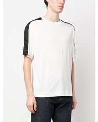 weißes T-Shirt mit einem Rundhalsausschnitt von Emporio Armani