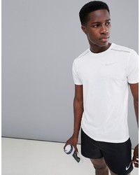 weißes T-Shirt mit einem Rundhalsausschnitt von Nike Running