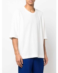 weißes T-Shirt mit einem Rundhalsausschnitt von Homme Plissé Issey Miyake