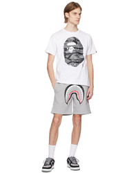 weißes T-Shirt mit einem Rundhalsausschnitt von BAPE