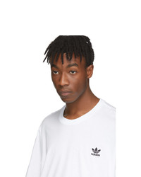 weißes T-Shirt mit einem Rundhalsausschnitt von adidas Originals