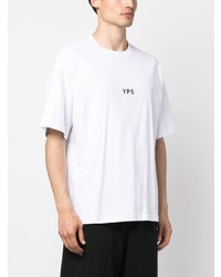 weißes T-Shirt mit einem Rundhalsausschnitt von YOUNG POETS