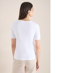 weißes T-Shirt mit einem V-Ausschnitt von Cecil