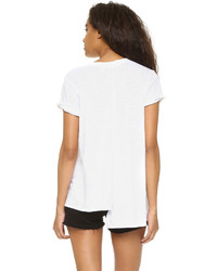 weißes T-Shirt mit einem V-Ausschnitt von Wilt