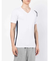 weißes T-Shirt mit einem V-Ausschnitt von Emporio Armani