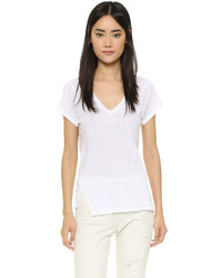 weißes T-Shirt mit einem V-Ausschnitt von Sundry