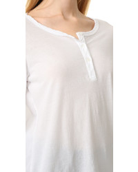 weißes T-shirt mit einer Knopfleiste von James Perse