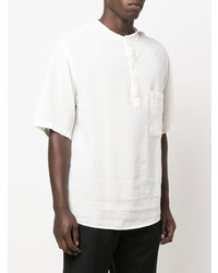 weißes T-shirt mit einer Knopfleiste von Costumein