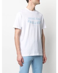 weißes und blaues bedrucktes T-Shirt mit einem Rundhalsausschnitt von VERSACE JEANS COUTURE