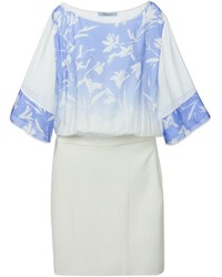 weißes und blaues gerade geschnittenes Kleid mit Blumenmuster von Blumarine
