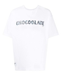weißes und dunkelblaues bedrucktes T-Shirt mit einem Rundhalsausschnitt von Chocoolate