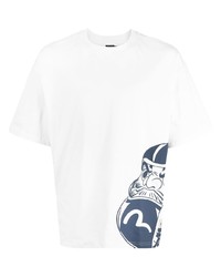 weißes und dunkelblaues bedrucktes T-Shirt mit einem Rundhalsausschnitt von Evisu