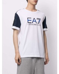 weißes und dunkelblaues bedrucktes T-Shirt mit einem Rundhalsausschnitt von Ea7 Emporio Armani