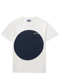weißes und dunkelblaues bedrucktes T-Shirt mit einem Rundhalsausschnitt