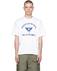 weißes und dunkelblaues bedrucktes T-Shirt mit einem Rundhalsausschnitt von Undercover