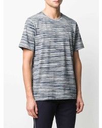 weißes und dunkelblaues horizontal gestreiftes T-Shirt mit einem Rundhalsausschnitt von Missoni