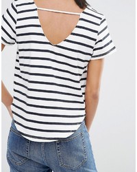 weißes und dunkelblaues horizontal gestreiftes T-Shirt mit einem Rundhalsausschnitt von Selected