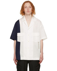 weißes und dunkelblaues Kurzarmhemd von Feng Chen Wang