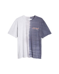 weißes und dunkelblaues Mit Batikmuster T-Shirt mit einem Rundhalsausschnitt
