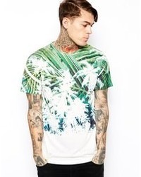 weißes und grünes bedrucktes T-Shirt mit einem Rundhalsausschnitt