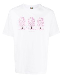 weißes und rosa bedrucktes T-Shirt mit einem Rundhalsausschnitt von A Bathing Ape
