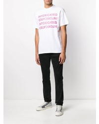 weißes und rosa bedrucktes T-Shirt mit einem Rundhalsausschnitt von Intoxicated