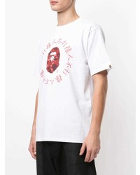 weißes und rotes bedrucktes T-Shirt mit einem Rundhalsausschnitt von A Bathing Ape