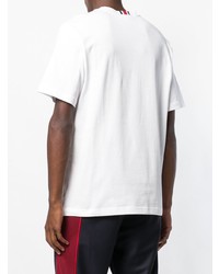 weißes und rotes bedrucktes T-Shirt mit einem Rundhalsausschnitt von Hilfiger Collection