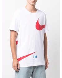 weißes und rotes bedrucktes T-Shirt mit einem Rundhalsausschnitt von Nike