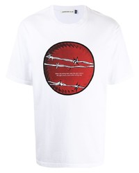 weißes und rotes bedrucktes T-Shirt mit einem Rundhalsausschnitt von UNDERCOVE