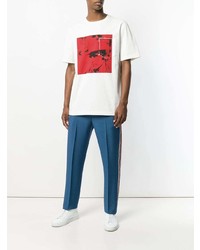 weißes und rotes bedrucktes T-Shirt mit einem Rundhalsausschnitt von Calvin Klein 205W39nyc