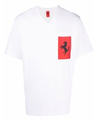 weißes und rotes bedrucktes T-Shirt mit einem V-Ausschnitt von Ferrari